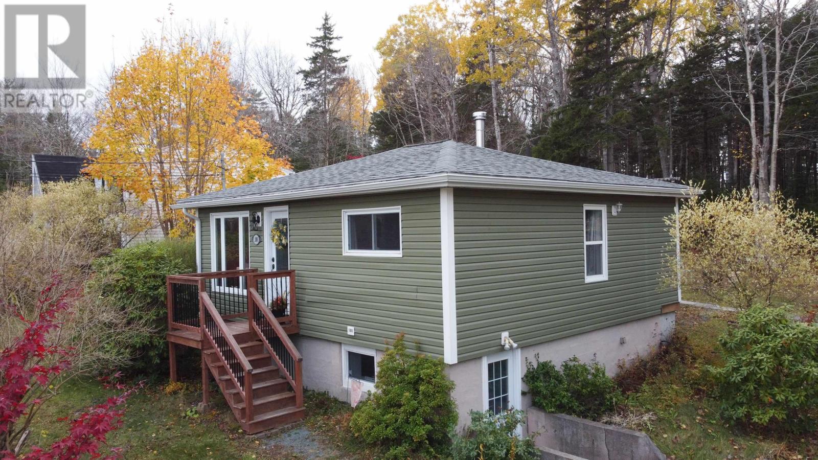 MLS® listing #29046939 for sale located at 180 Lakeview Avenue