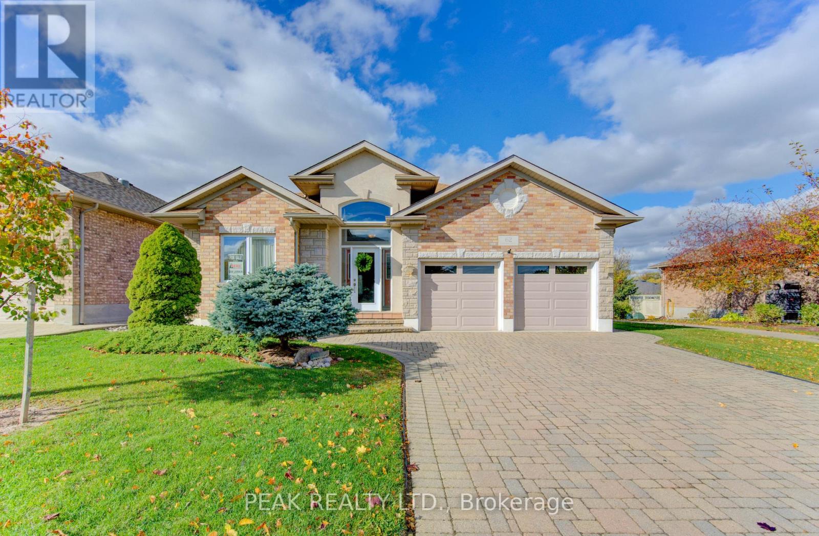 MLS® listing #29049295 for sale located at 62 THIMBLEBERRY CROSS