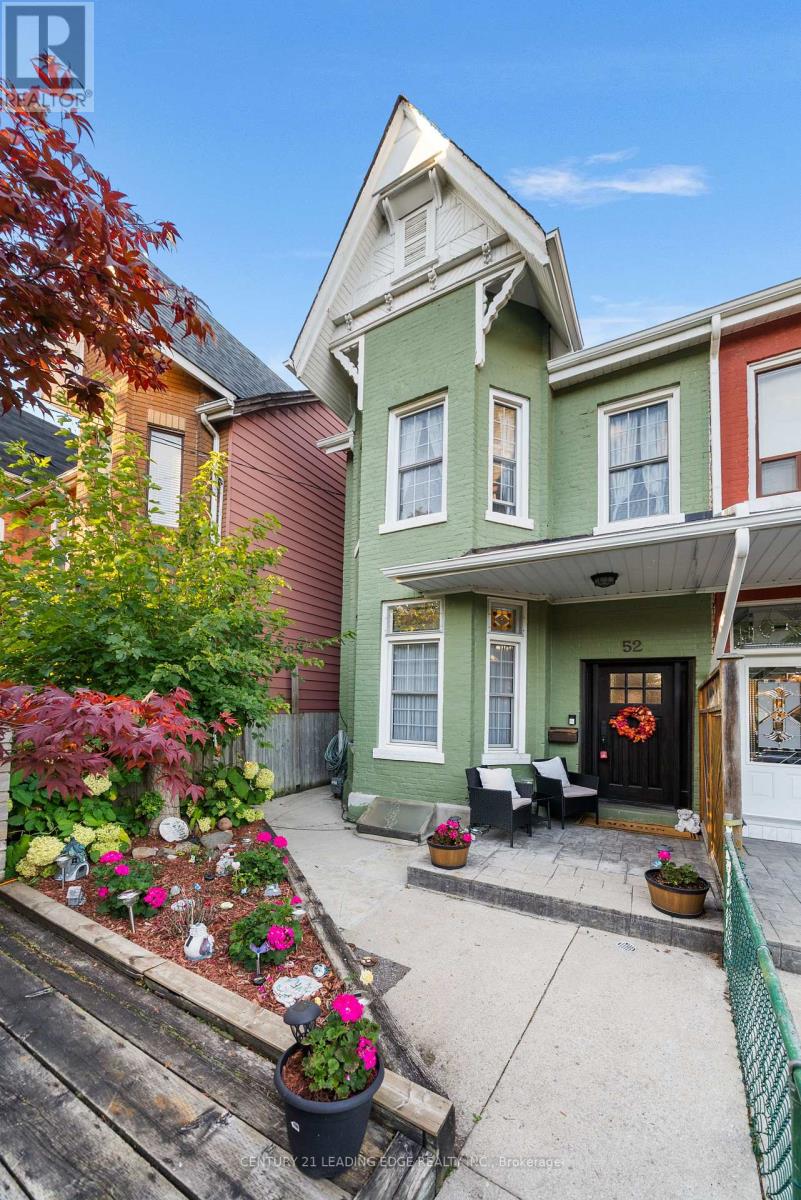 MLS® listing #29050204 for sale located at 52 FLORENCE STREET