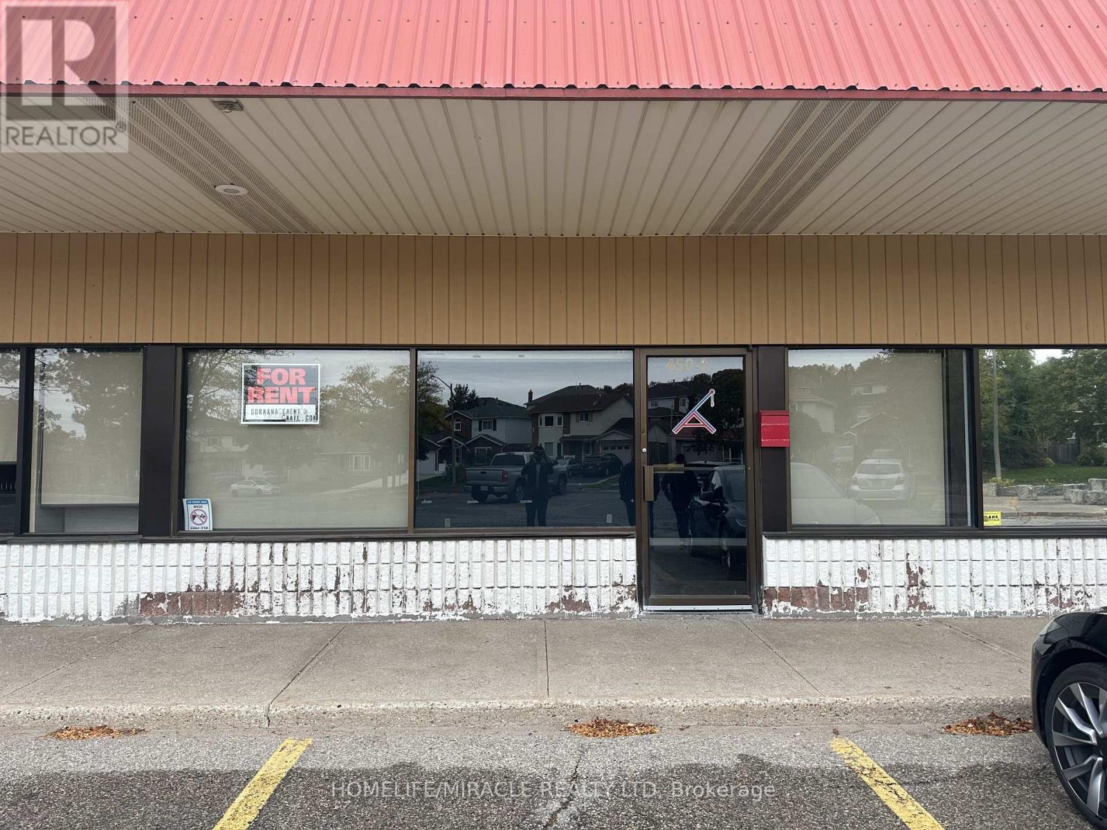 MLS® listing #29051738 for sale located at 2 - 450 WESTHEIGHTS DRIVE