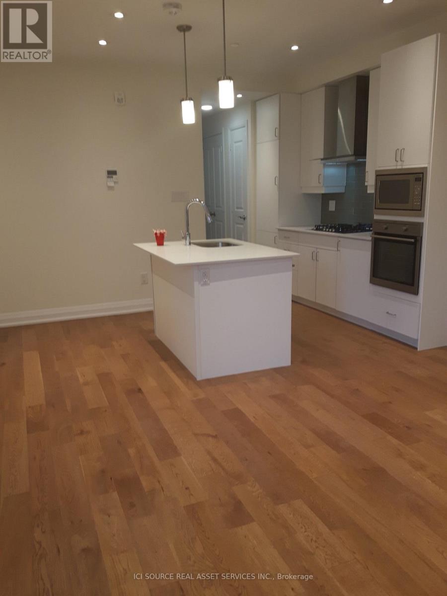 MLS® listing #29051905 for sale located at 208 - 200 WOODBINE AVENUE