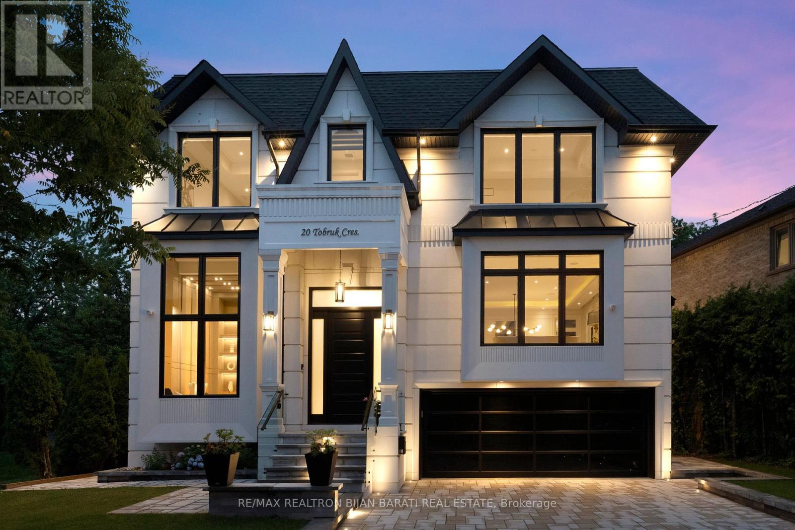 MLS® listing #29056323 for sale located at 20 TOBRUK CRESCENT