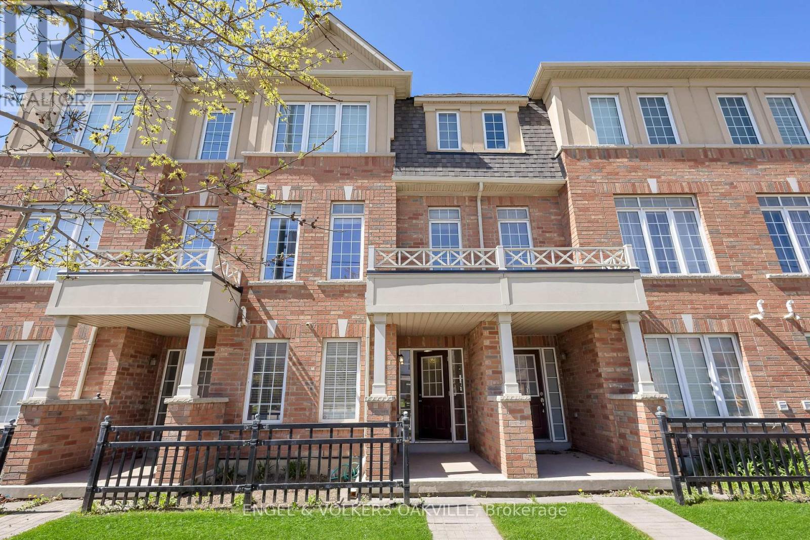 MLS® listing #29056575 for sale located at 64 BATISTE TRAIL