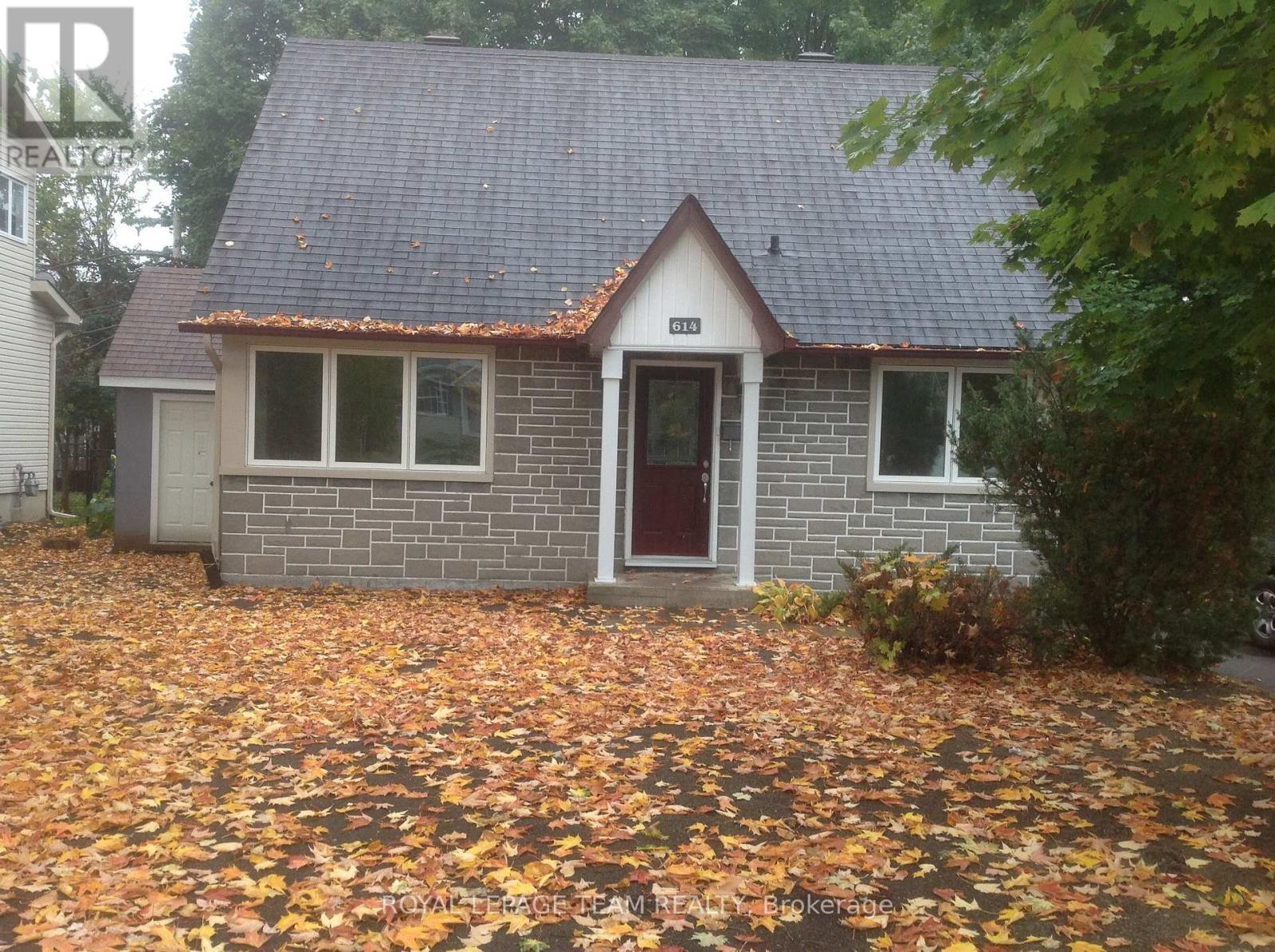 MLS® listing #29056948 for sale located at 614 CHURCHILL AVENUE