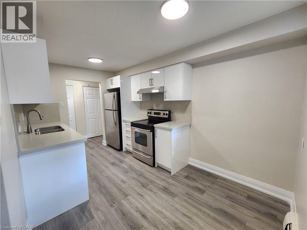 MLS® listing #29057908 for sale located at 2 NORMANDY Drive Unit# 3