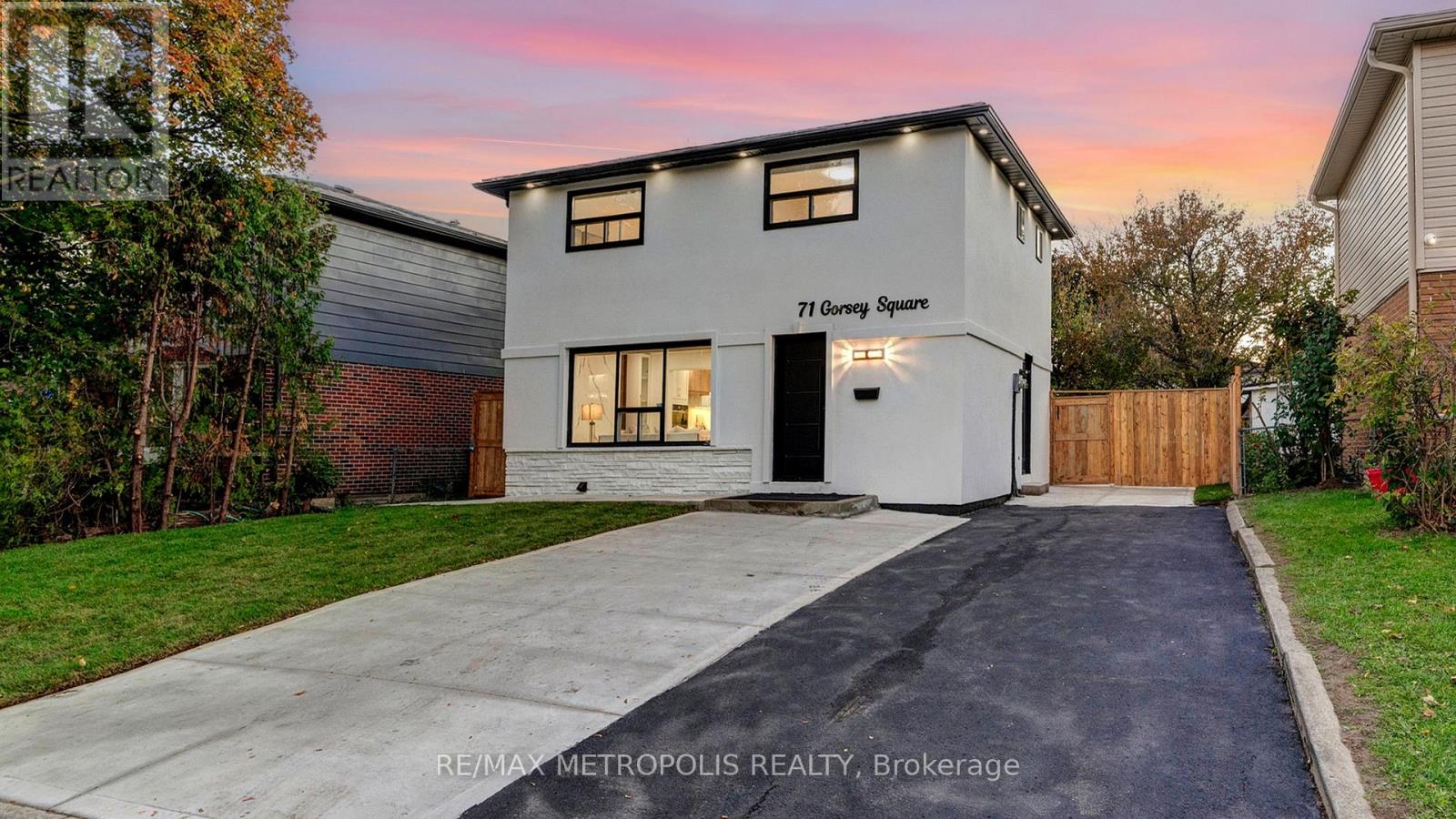 MLS® listing #29058836 for sale located at 71 GORSEY SQUARE