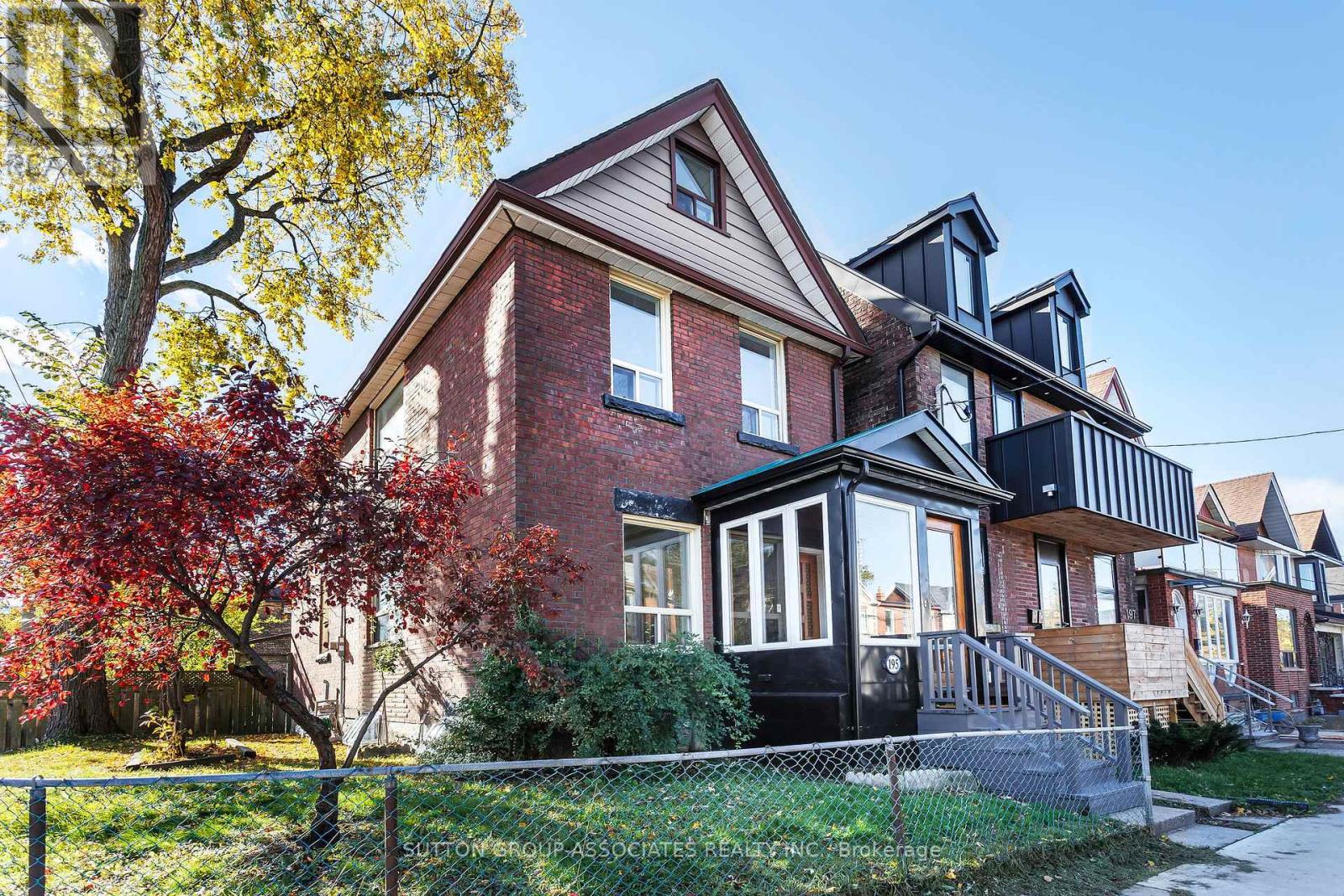 MLS® listing #29060001 for sale located at 195 HALLAM STREET