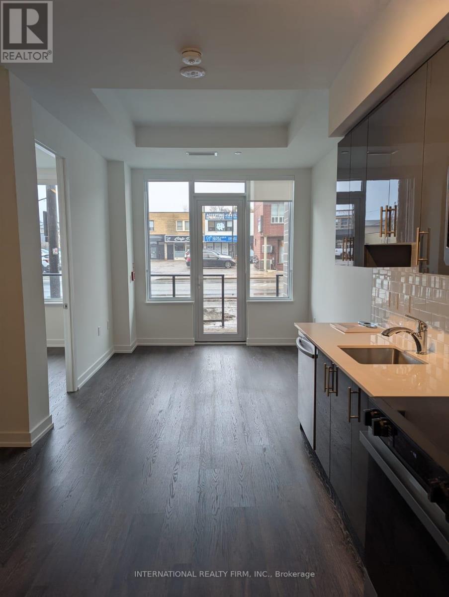 MLS® listing #29060299 for sale located at 102 - 556 MARLEE AVENUE