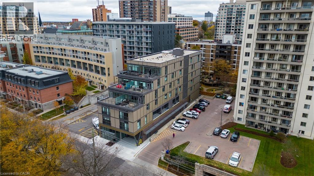 MLS® listing #29062405 for sale located at 51 DAVID Street Unit# PH1