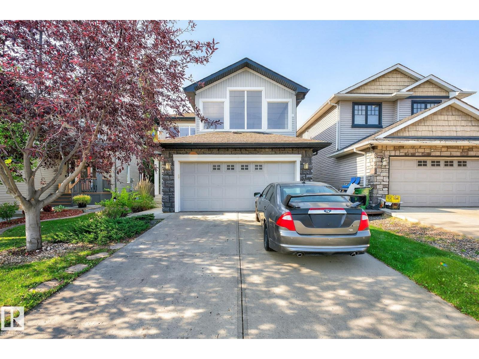 MLS® listing #29063180 for sale located at 8429 SLOANE CR NW