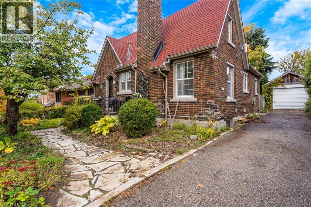 MLS® listing #29064465 for sale located at 360 LUELLA Street