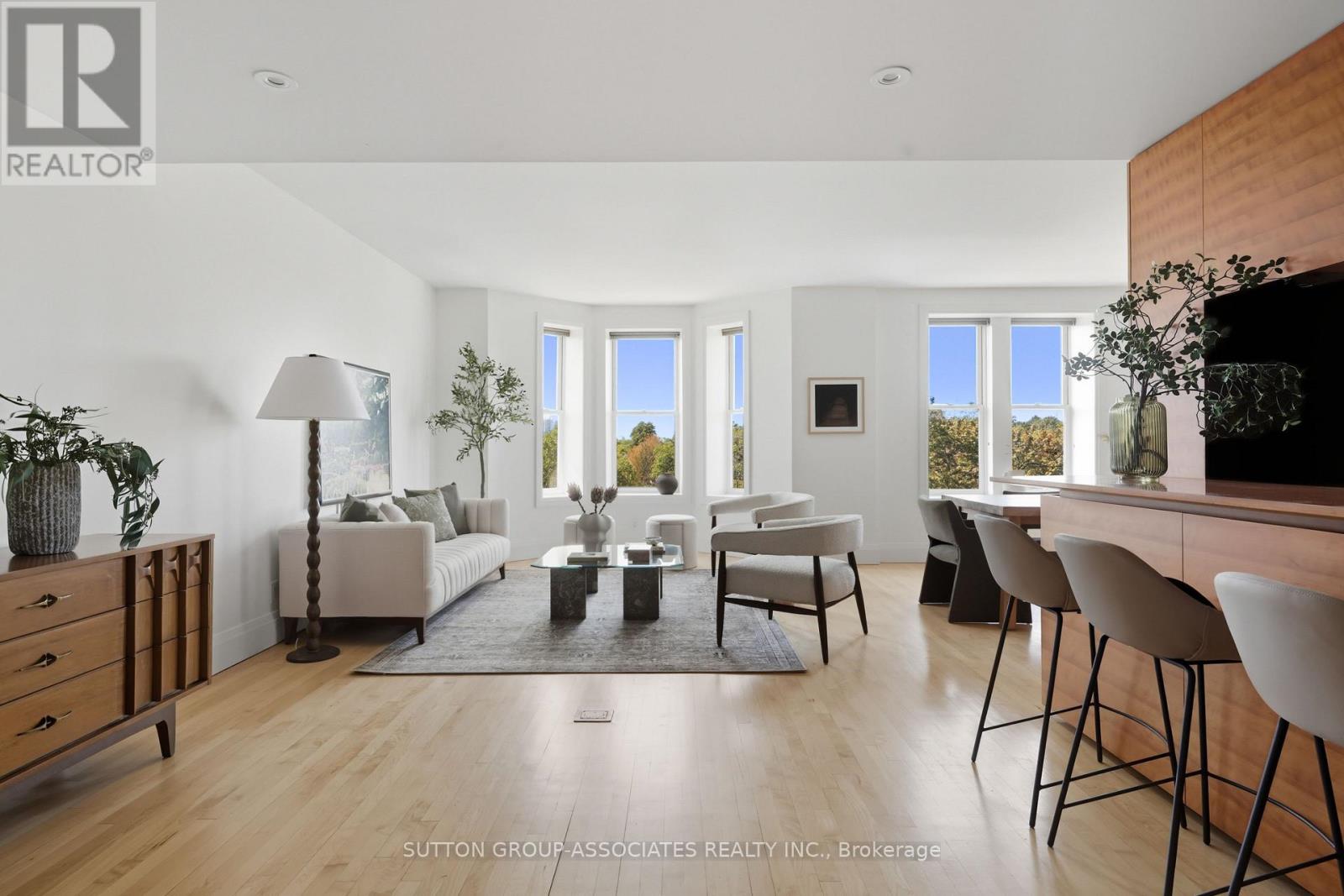 MLS® listing #29068618 for sale located at 408 - 385 BRUNSWICK AVENUE