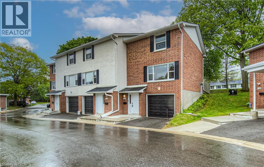 MLS® listing #29072908 for sale located at 425 KEATS Way Unit# 4