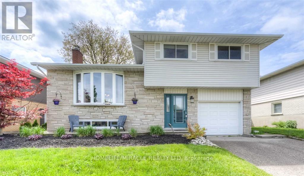 MLS® listing #29073188 for sale located at 34 HUDSON CRESCENT