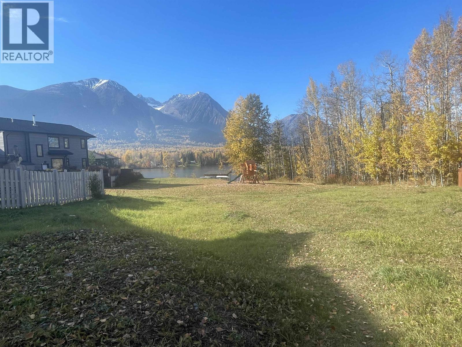MLS® listing #29073921 for sale located at 14 PAVILION PLACE