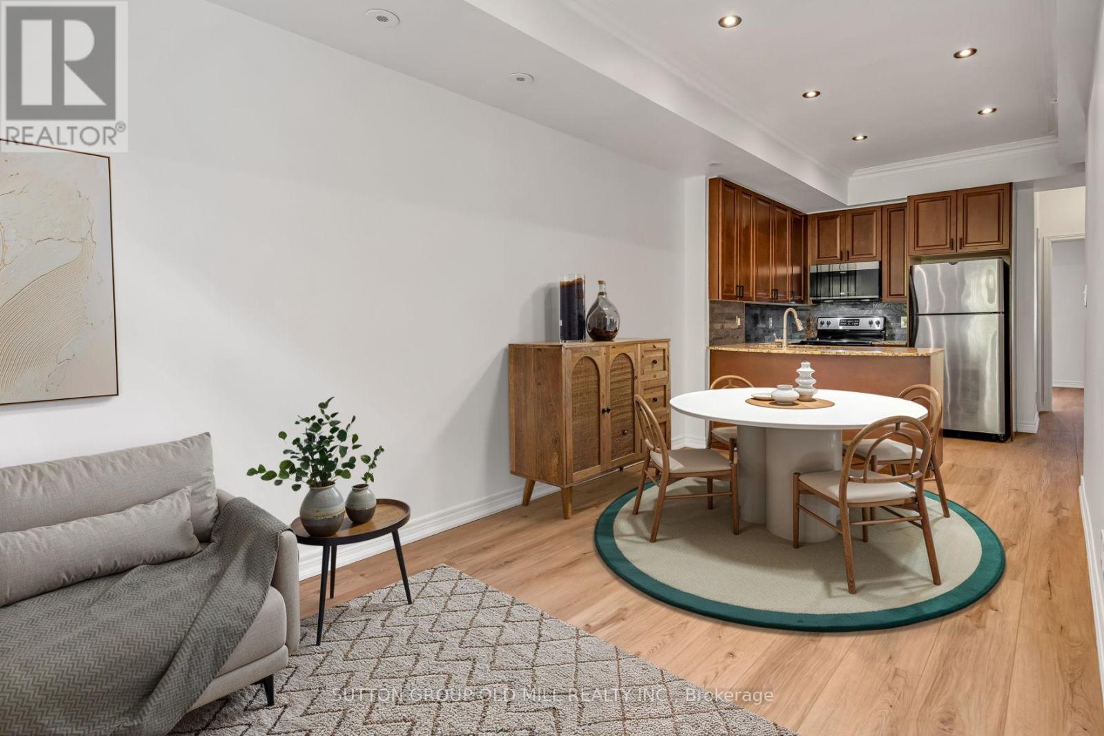 MLS® listing #29073935 for sale located at 29 - 78 CARR STREET