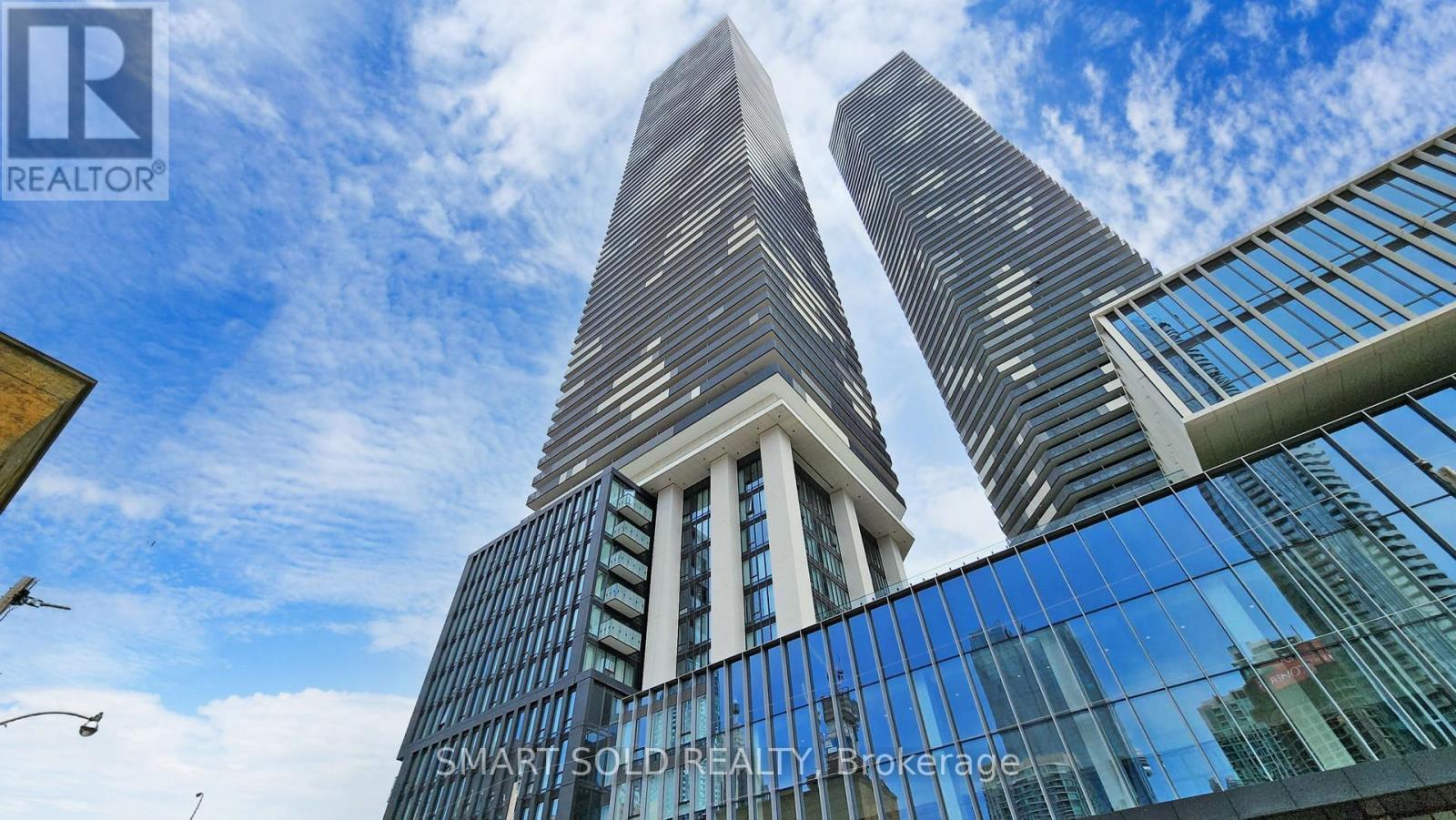 MLS® listing #29073937 for sale located at 5802 - 55 COOPER STREET