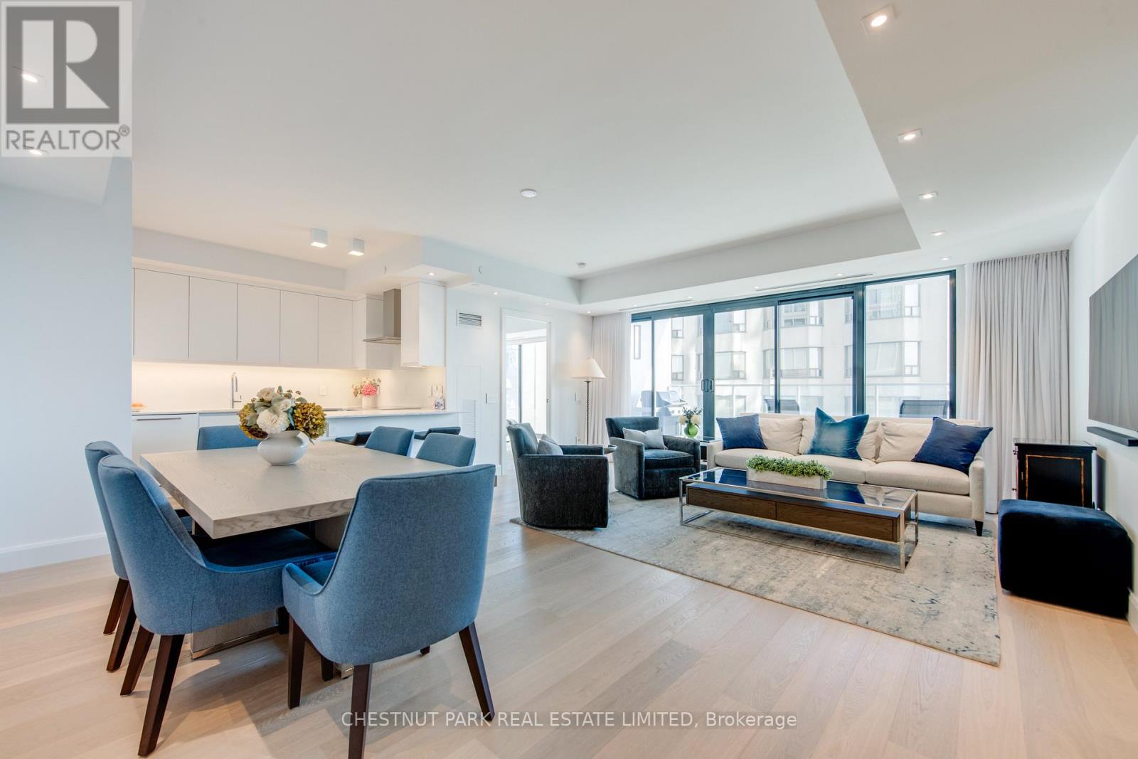 MLS® listing #29075498 for sale located at 2703 - 200 CUMBERLAND STREET