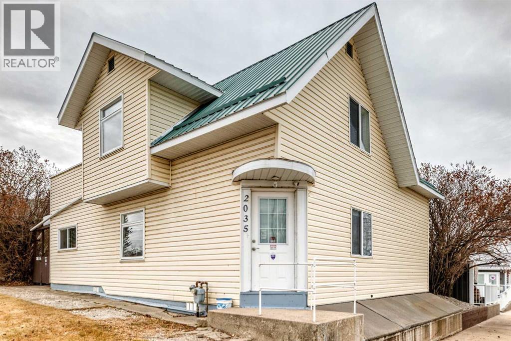 MLS® listing #29079003 for sale located at 2035 20 Avenue