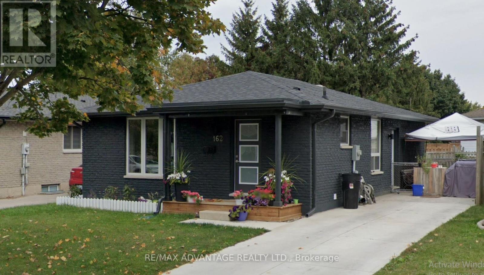 MLS® listing #29079281 for sale located at LOWER - 162 SPEIGHT BOULEVARD