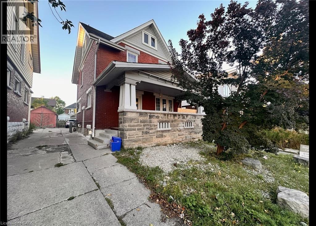 MLS® listing #29079441 for sale located at 22 WELLINGTON Street N Unit# 2