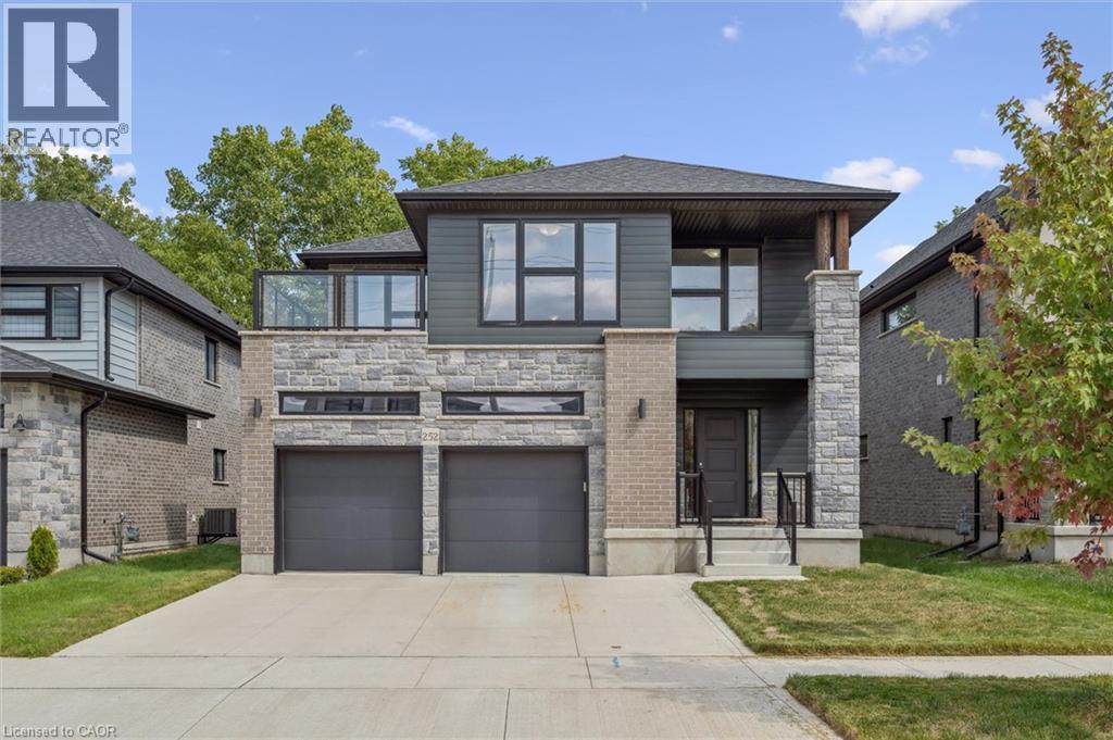 MLS® listing #29079493 for sale located at 252 OTTERBEIN Road