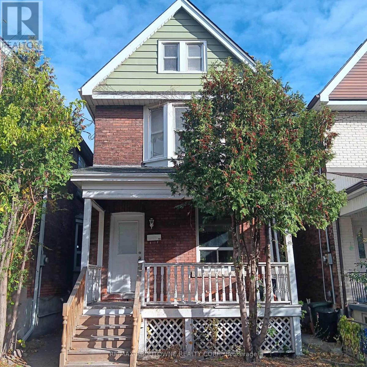 MLS® listing #29079666 for sale located at 41 SOMERSET AVENUE