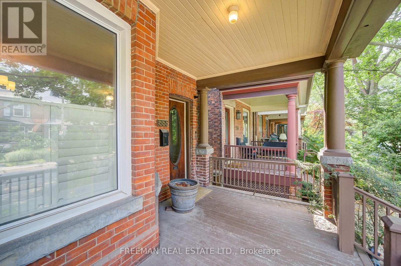 MLS® listing #29082275 for sale located at 555 MARKHAM STREET