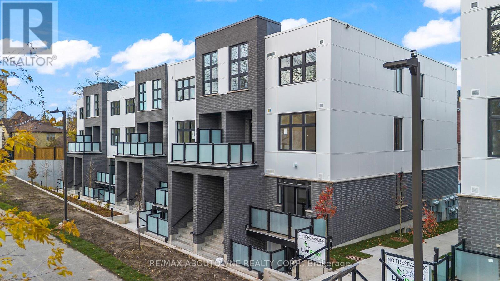 MLS® listing #29082382 for sale located at 73 - 31 MILL STREET