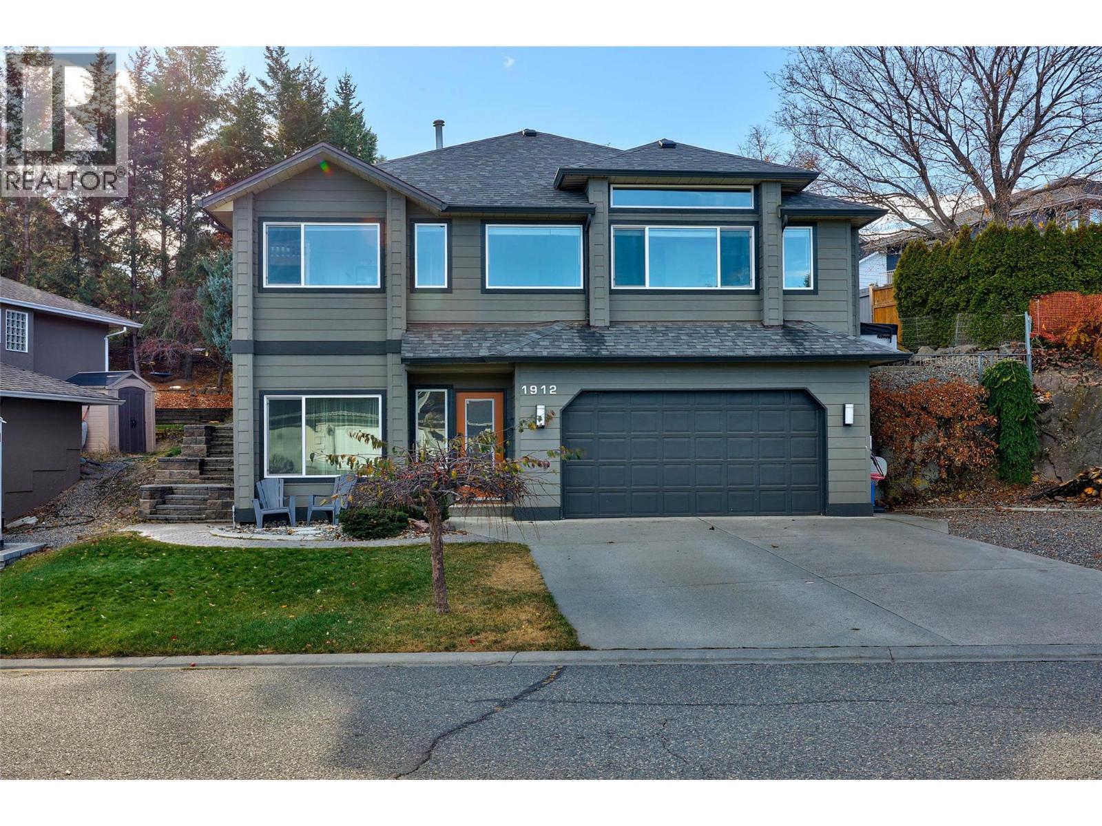 MLS® listing #29083007 for sale located at 1912 THE PINNACLES