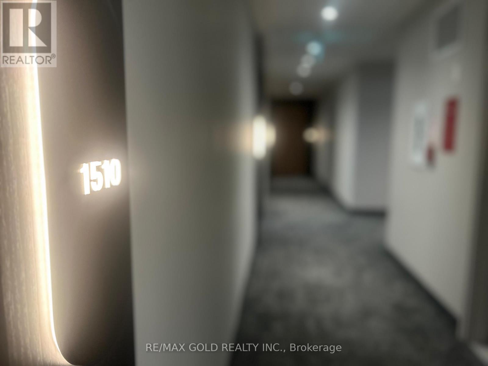 MLS® listing #29084326 for sale located at 1510 - 25 WELLINGTON STREET