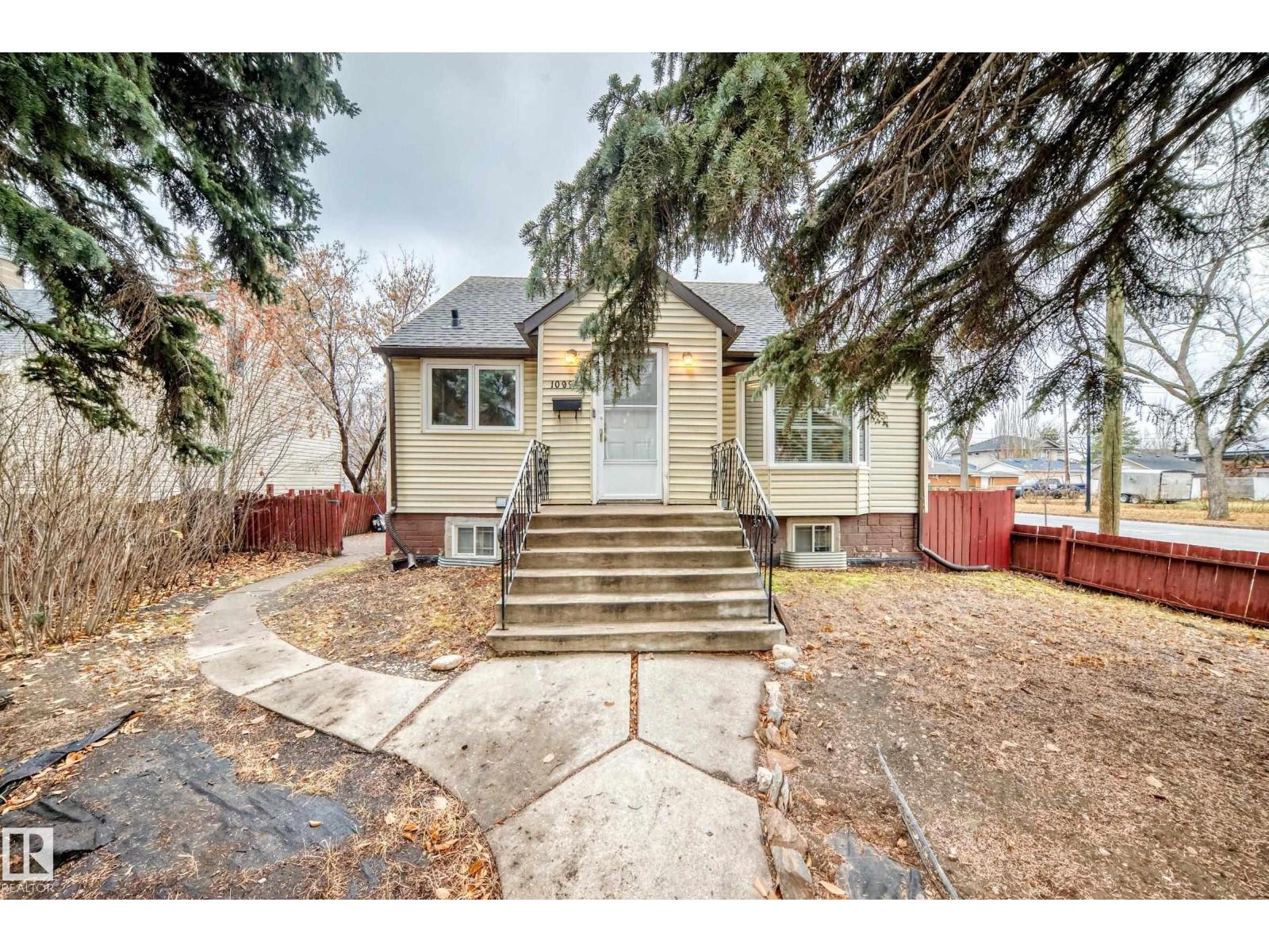 MLS® listing #29085275 for sale located at 10994 129 ST NW
