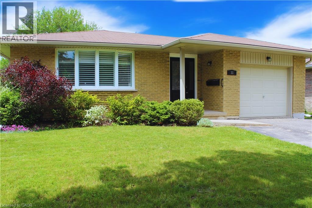 MLS® listing #29085328 for sale located at 11 WORDSWORTH Place Unit# LOWER