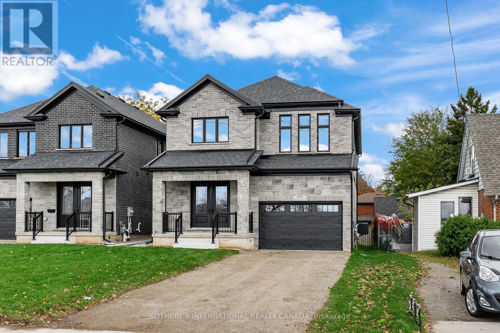 MLS® listing #29087821 for sale located at 297 OTTAWA STREET N