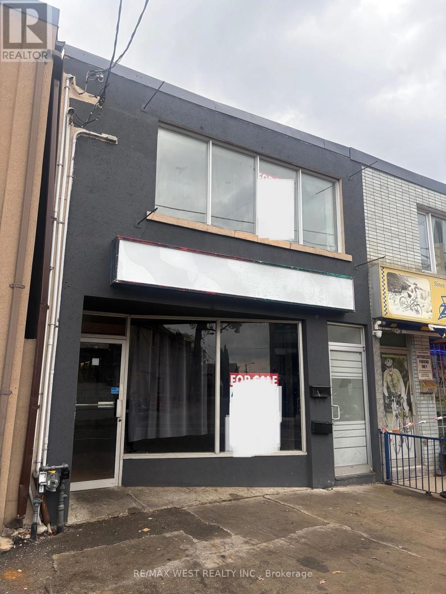 MLS® listing #29089199 for sale located at 9 - 2057 DUFFERIN STREET