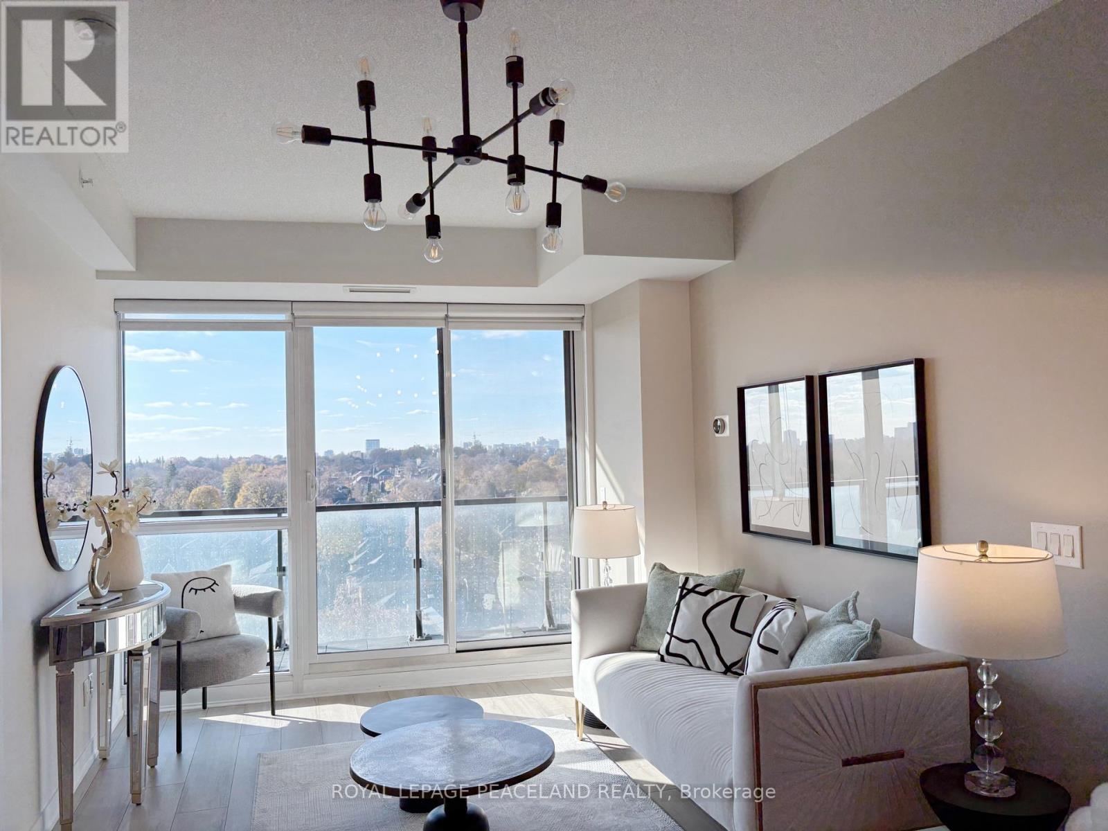 MLS® listing #29089756 for sale located at 1105 - 60 BERWICK AVENUE