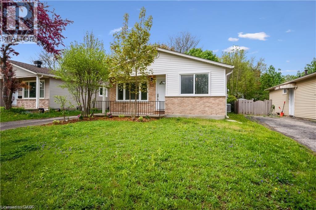 MLS® listing #29093146 for sale located at 53 KAREN Walk Unit# Upper