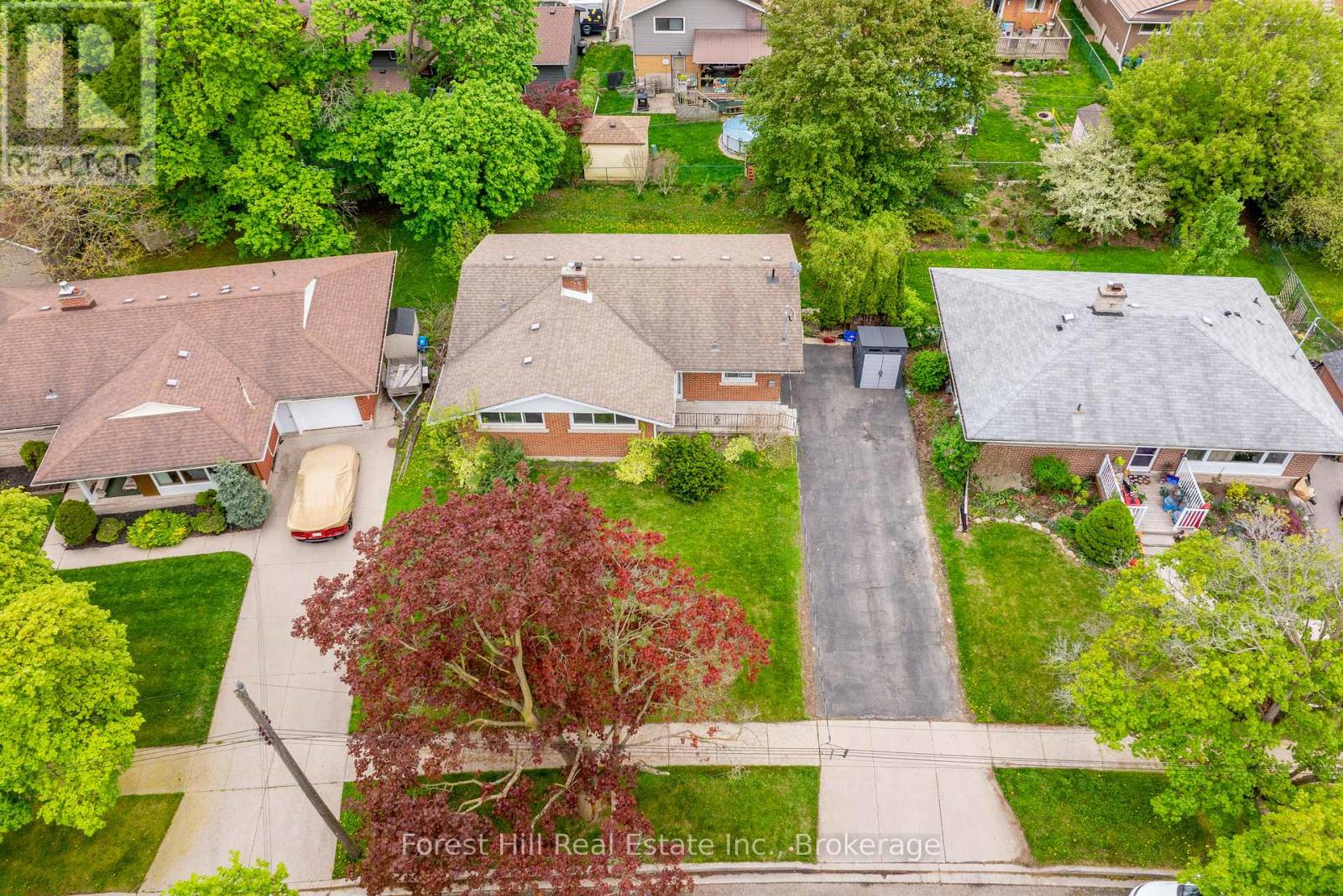 MLS® listing #29093793 for sale located at 110 STONYBROOK DRIVE