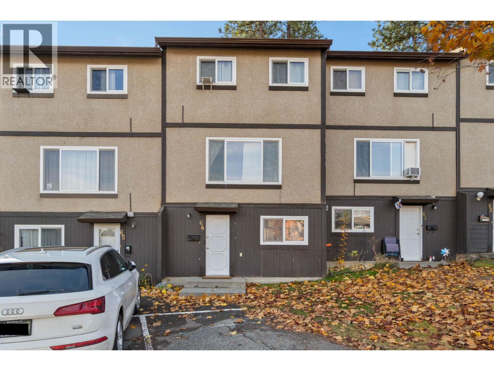 MLS® listing #29094430 for sale located at 1605 SUMMIT Drive Unit# 64