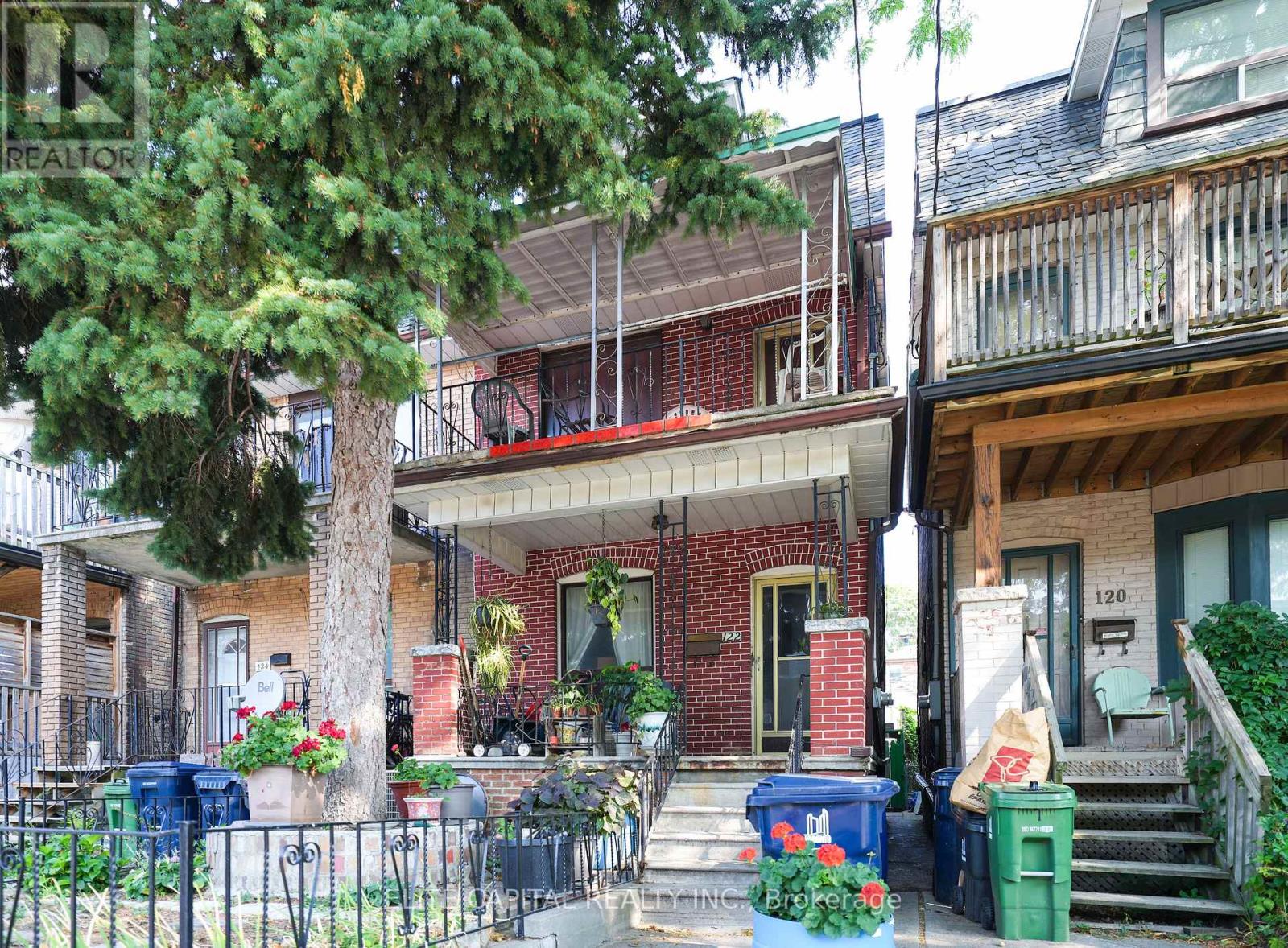 MLS® listing #29097360 for sale located at 122 MARCHMOUNT ROAD