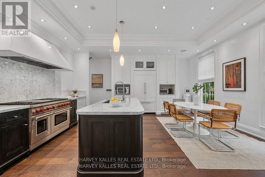 MLS® listing #29099597 for sale located at 1717B BATHURST STREET