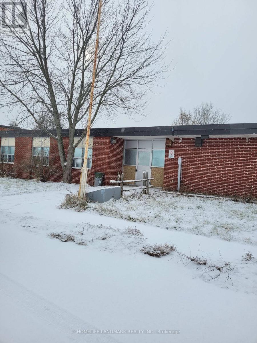 MLS® listing #29103004 for sale located at 8 ROAD - 840 COUNTY ROAD