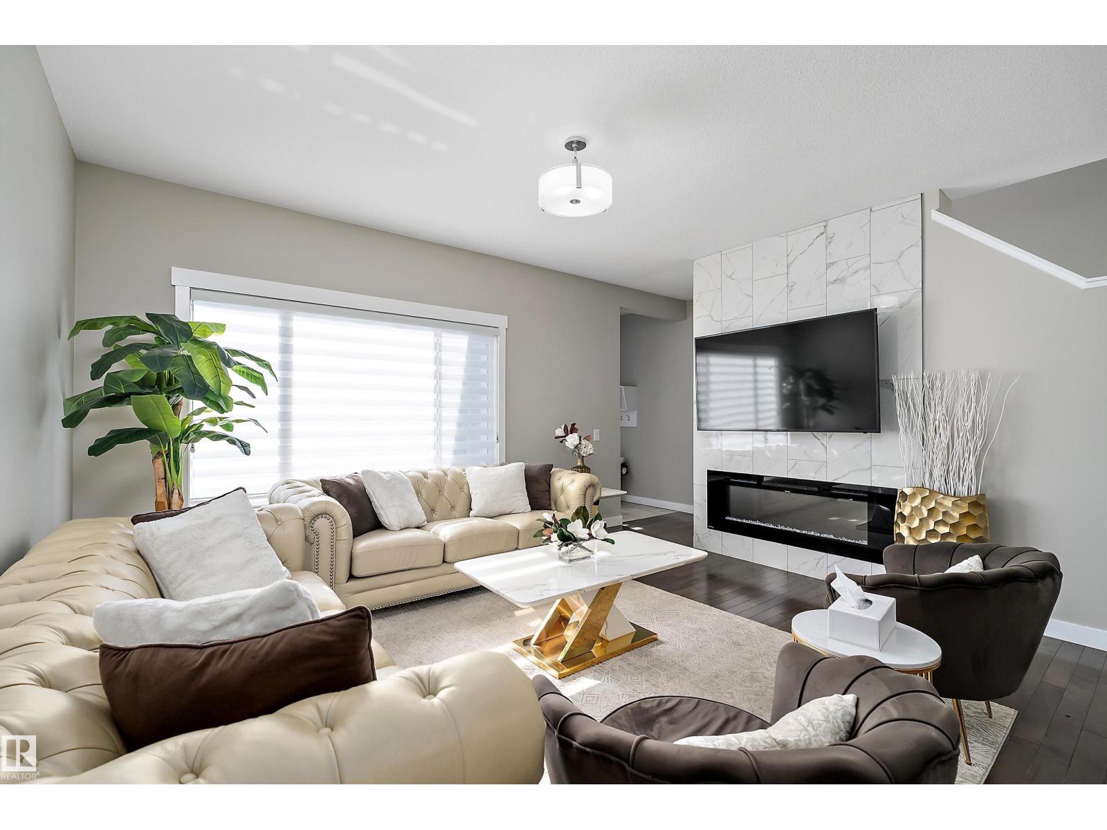 MLS® listing #29103996 for sale located at 7043 174 AV NW