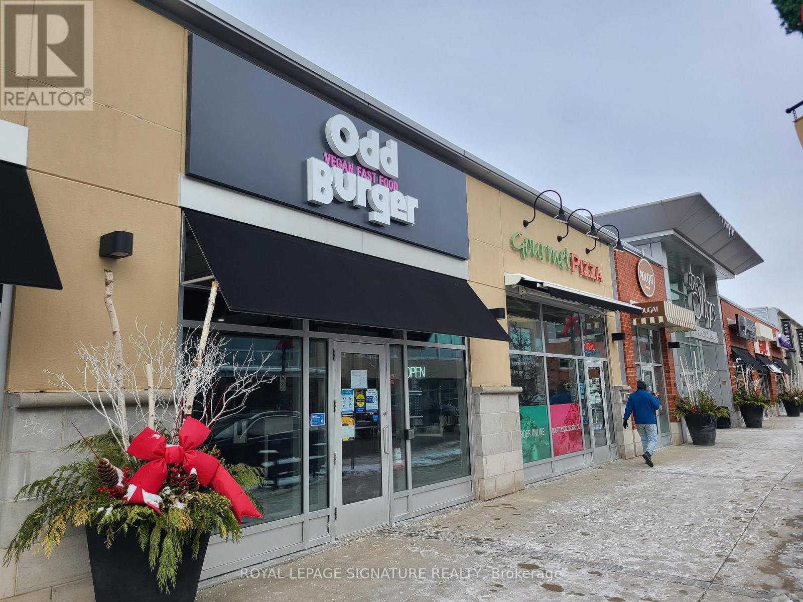 MLS® listing #29106441 for sale located at 75 KING STREET S