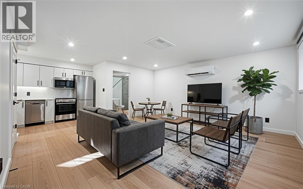 MLS® listing #29106605 for sale located at 66 UNION Street Unit# 4