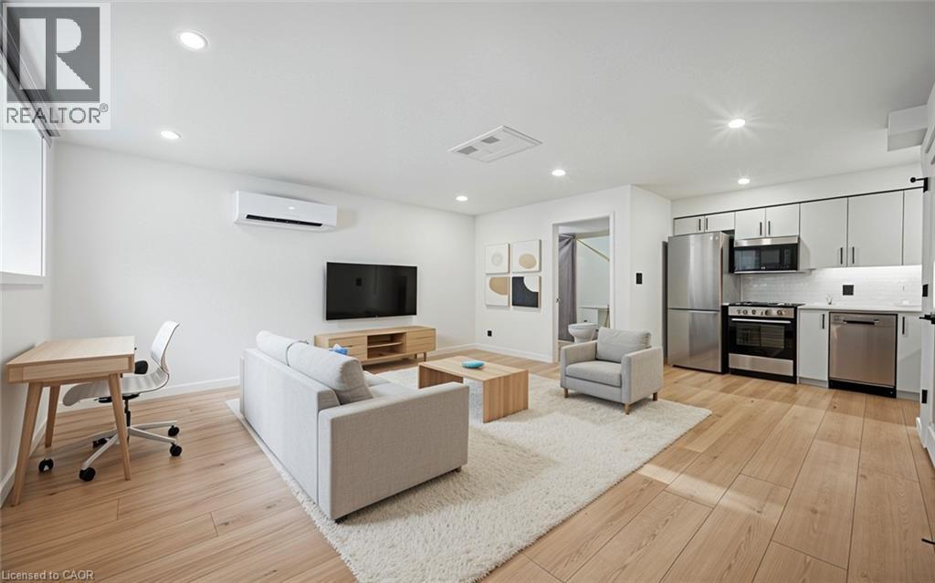 MLS® listing #29106606 for sale located at 66 UNION Street Unit# 3