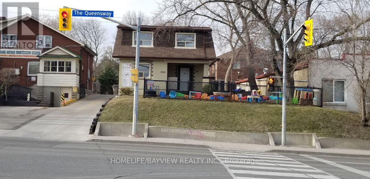 MLS® listing #29107646 for sale located at 600 THE QUEENSWAY TORONTO W7 WAY