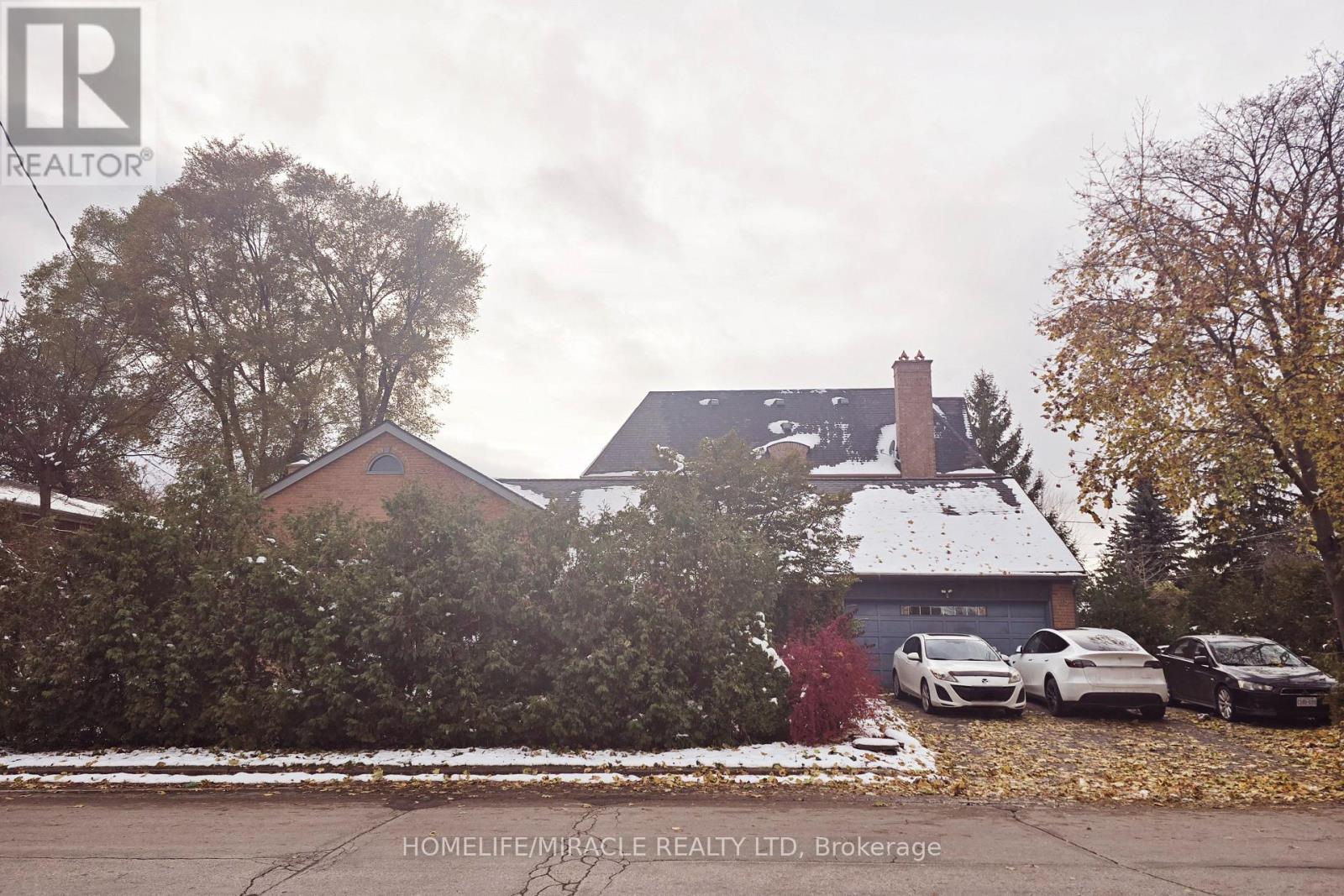 MLS® listing #29107769 for sale located at 115 CODSELL AVENUE