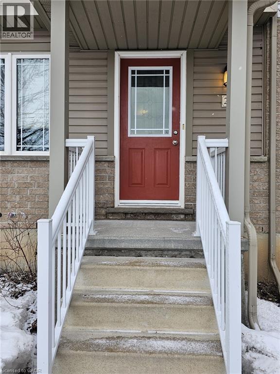 MLS® listing #29108078 for sale located at 10 FOXGLOVE Crescent Unit# 29