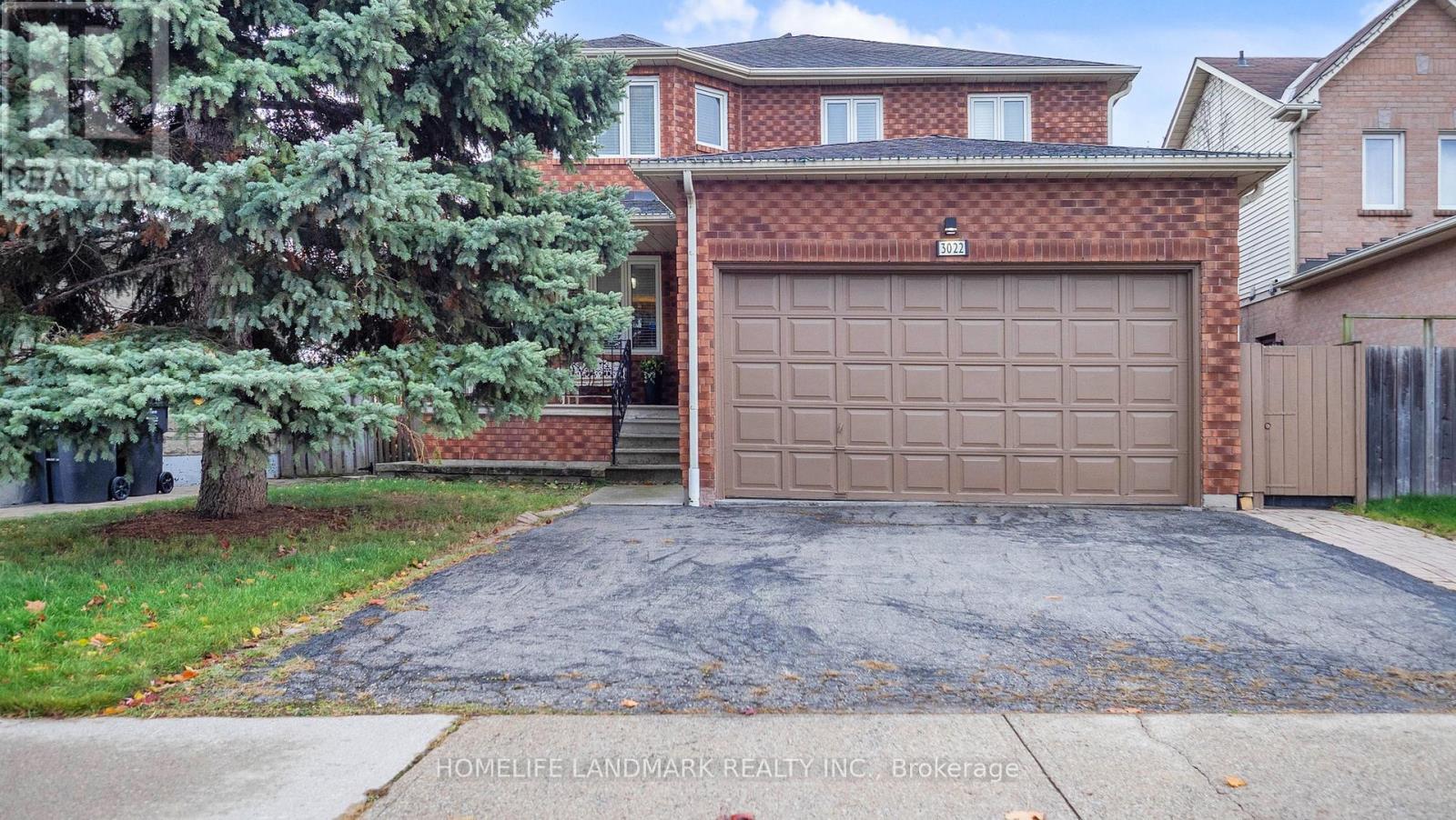 MLS® listing #29108136 for sale located at 3022 DALEHURST DRIVE